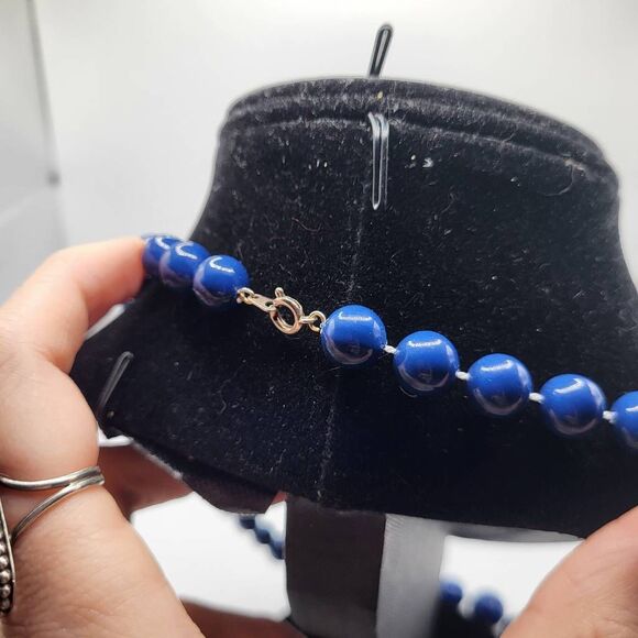 Vintage 60s Chunky Cerulean Blue Graduated Acrylic Bead Necklace - Picture 4 of 4